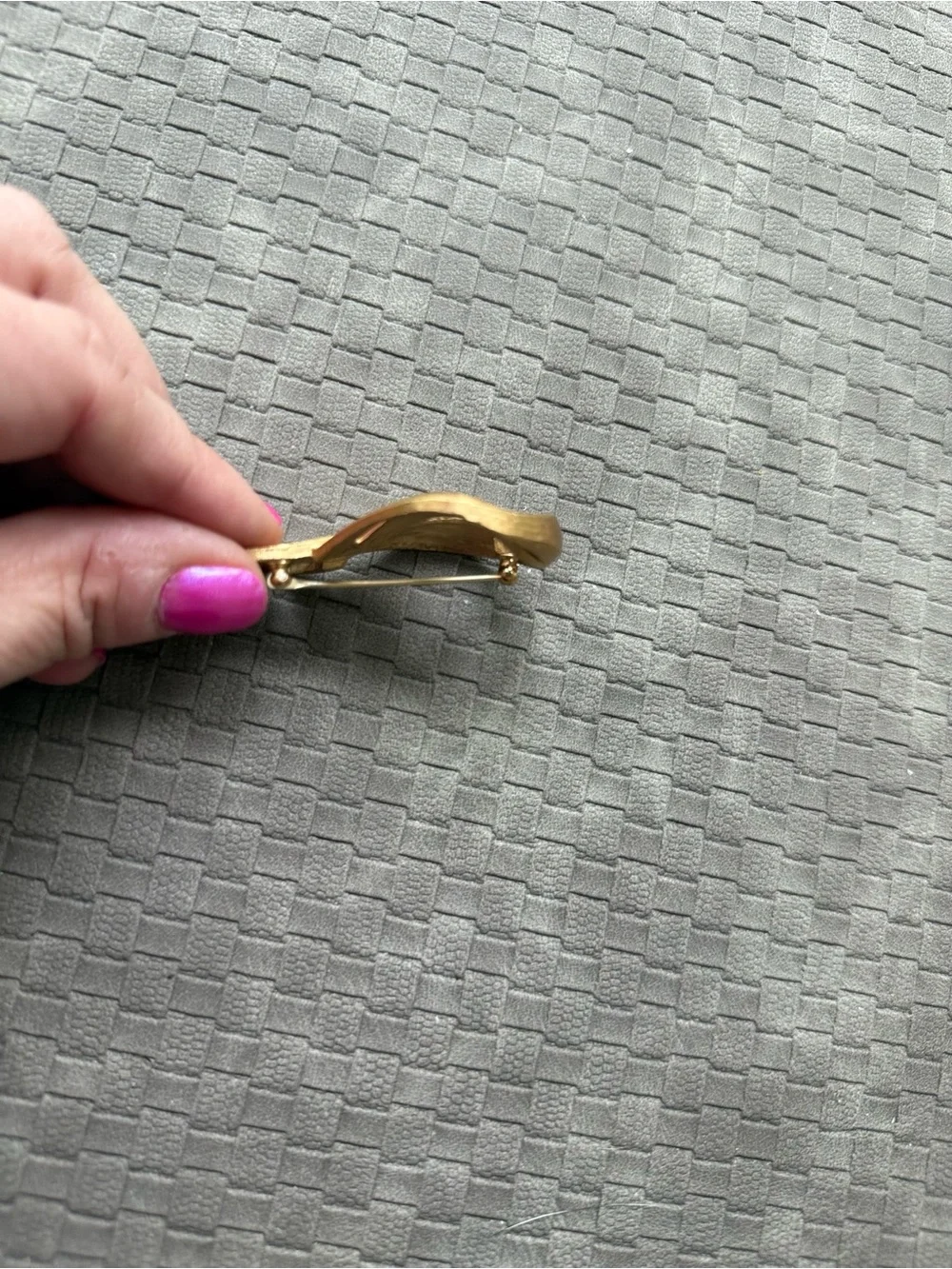Monet Vintage Gold Ribbon Loop Brooch